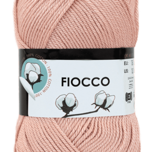 Pelote de coton Fiocco rose poudre vue de près