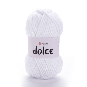 Pelote de laine Dolce blanc douce visible au premier plan