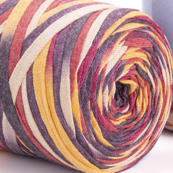 Zoom sur fil coton texturé pelote Vr Ribbon jaune marron