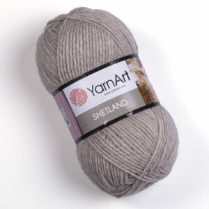 Laine Shetland beige présentée en avant avec belle texture