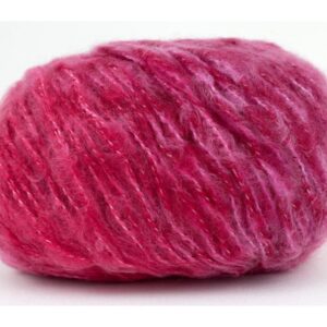 Like Mohair fuschia pelote douce positionnée en plein cadre