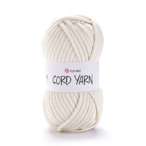 Pelote Cord Yarn crème coton polyester au premier plan