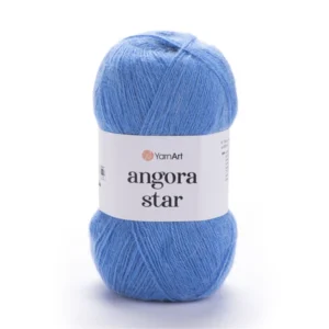 Angora Star bleu pelote moelleuse en premier plan net