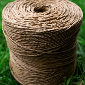 Vue pelote Raphia Rond caramel au premier plan