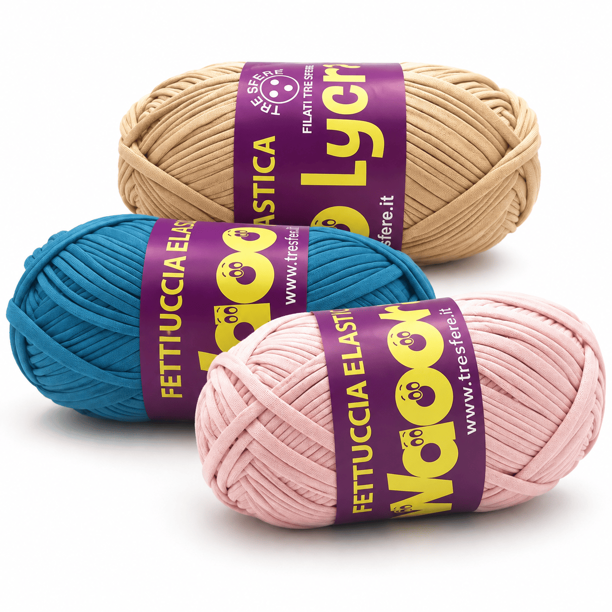 trois pelotes rose poudre bleu beige clair